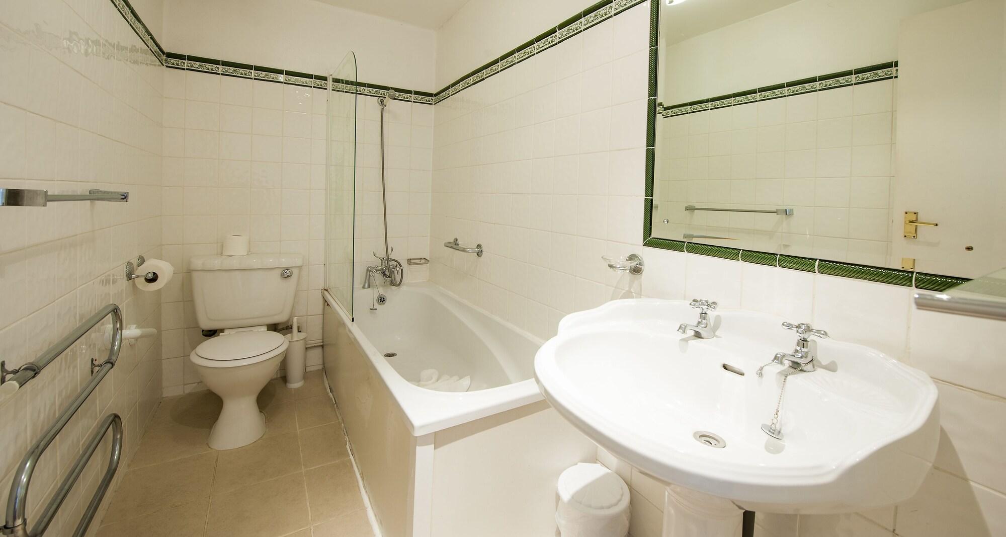 Albany Lions Hotel Eastbourne Zewnętrze zdjęcie